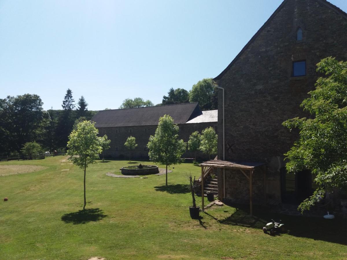 Domaine D'Angel-Berg Hotel Vezins-de-Levezou Buitenkant foto